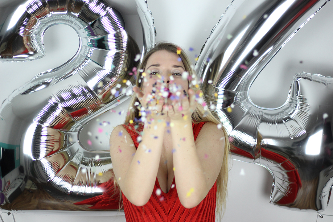 Geburtstagsshooting mit silber Ballonen