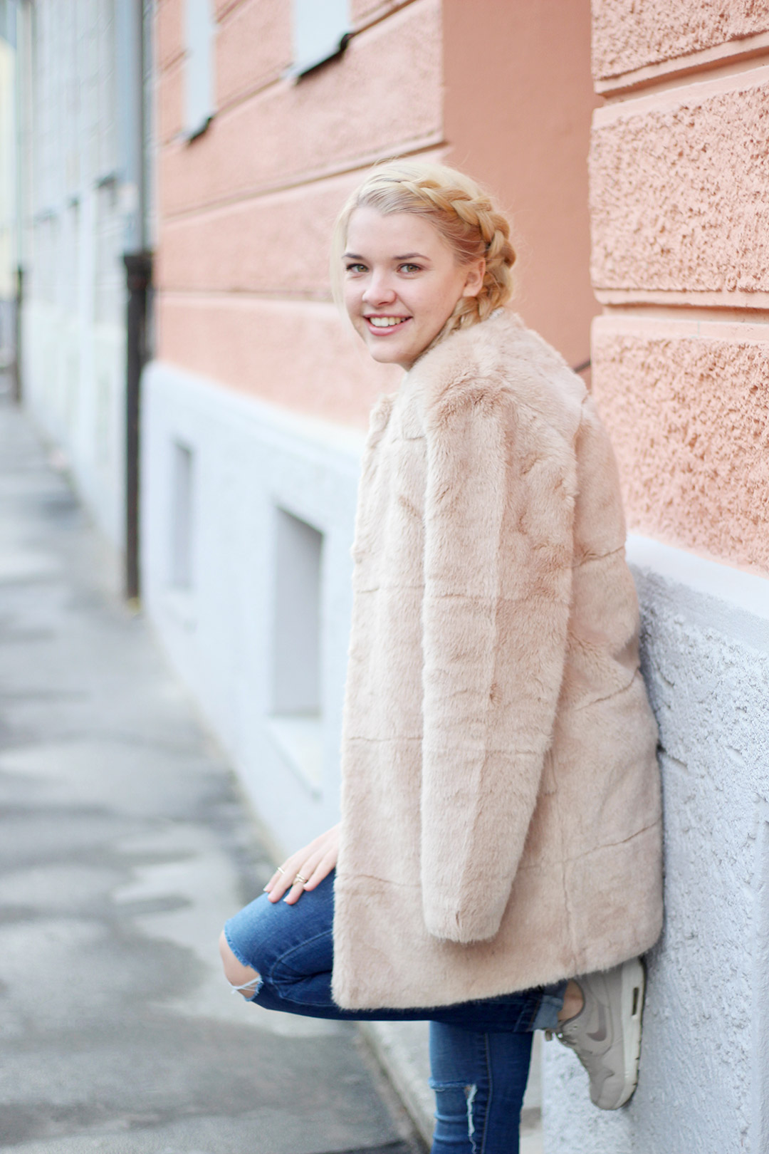 Fake Fur Braid Girl